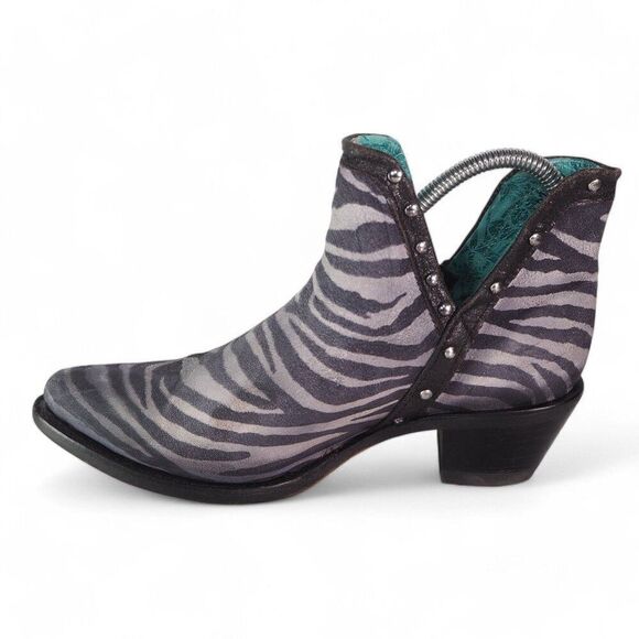 Corral Zebra Print Studded Pointed Toe Booties Grey / Black Women's 7.5M - Picture 6 of 12